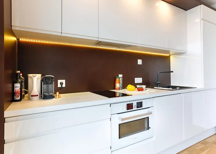 Penthouse With Terrace, Pool, Sauna And View At Hbf Main Station Apartment *