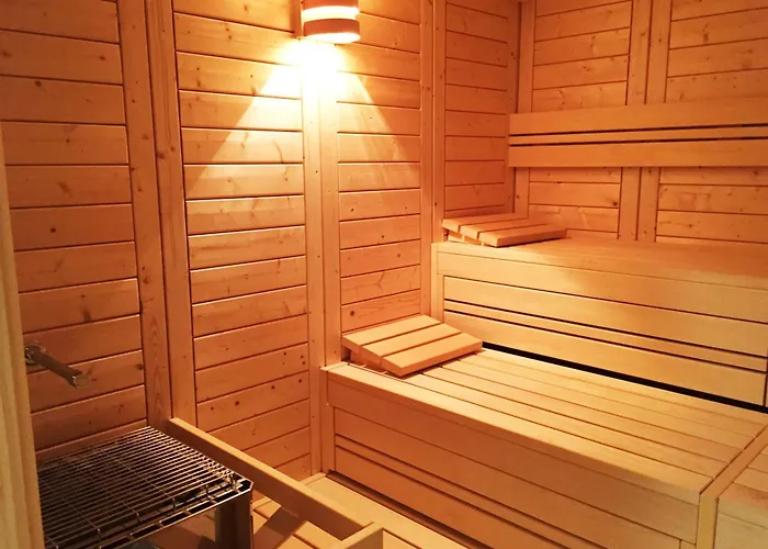 Penthouse With Terrace, Pool, Sauna And View At Hbf Main Station *